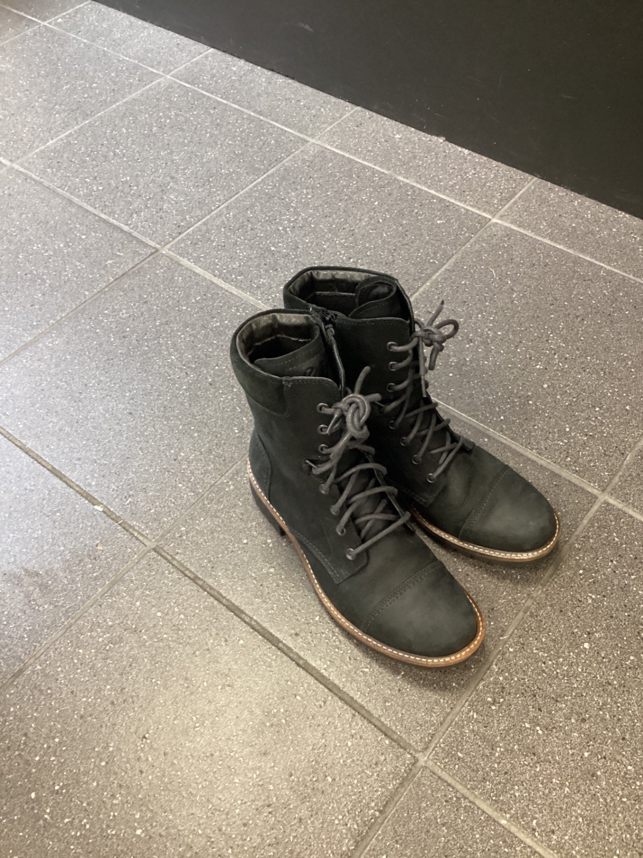 Pre-Loved Ecco Stiefeletten Schwarz