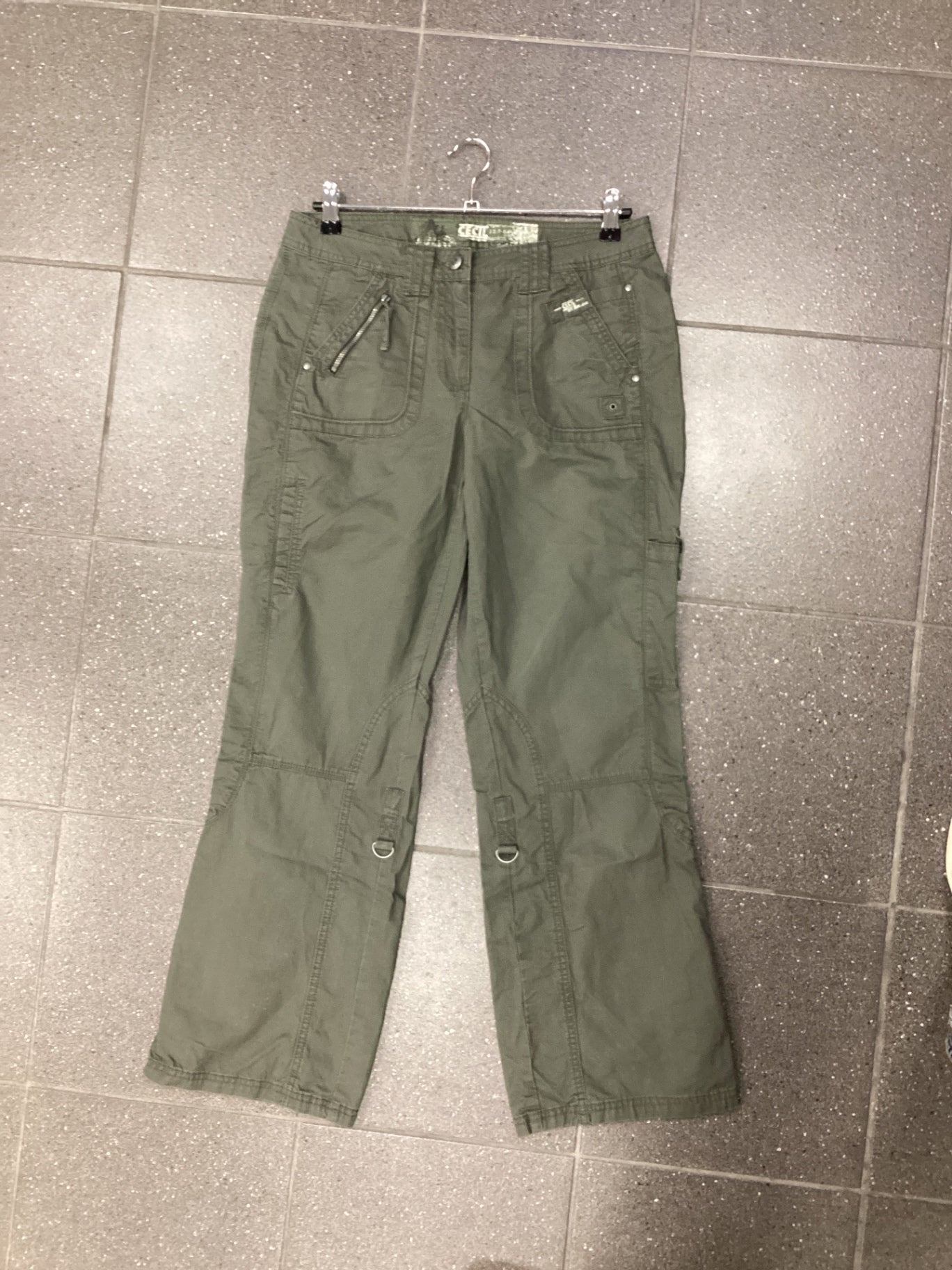 Pre-Loved Cecil Cargohose M Olivgrün